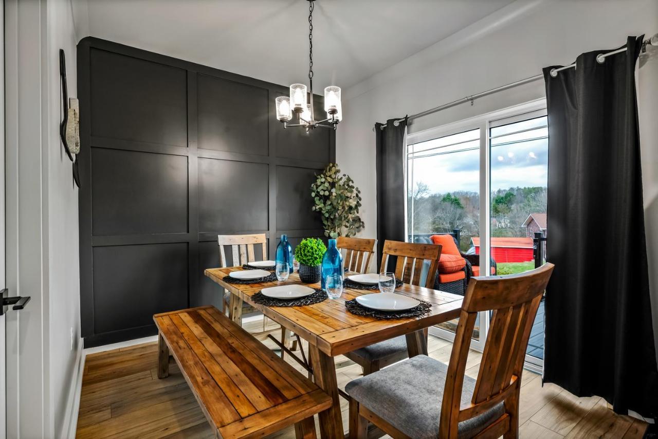 *Dog Friendly*Modern Home-Minutes To Dollywood, Gatlinburg, Smoky Mountains & Pigeon Forge! Εξωτερικό φωτογραφία