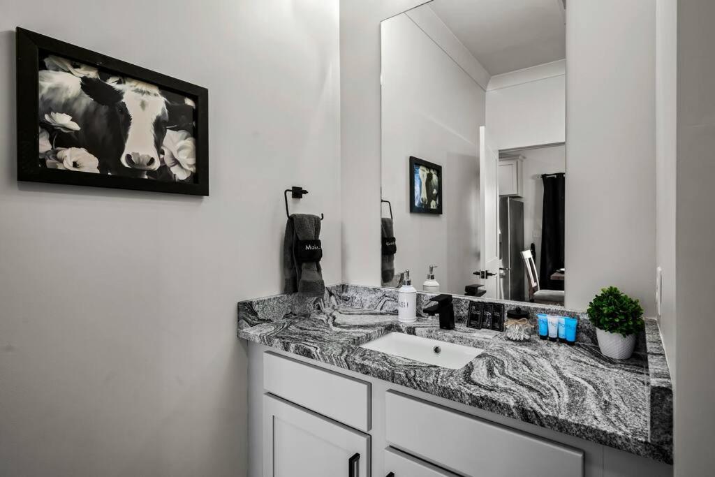 *Dog Friendly*Modern Home-Minutes To Dollywood, Gatlinburg, Smoky Mountains & Pigeon Forge! Εξωτερικό φωτογραφία
